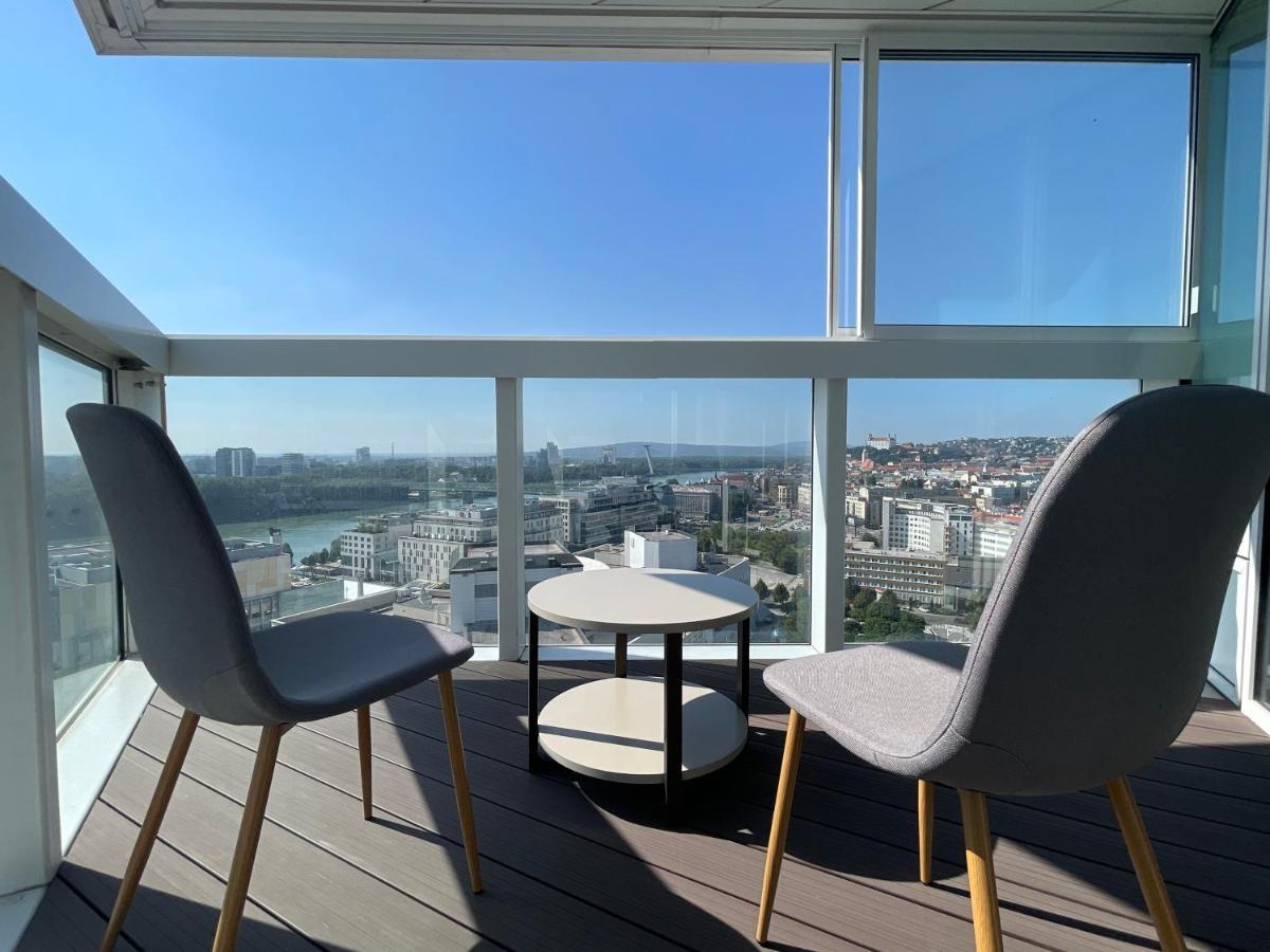 Sag Panorama Apartment 3 Rooms 19Th Floor Great View Free Parking Братислава Екстер'єр фото