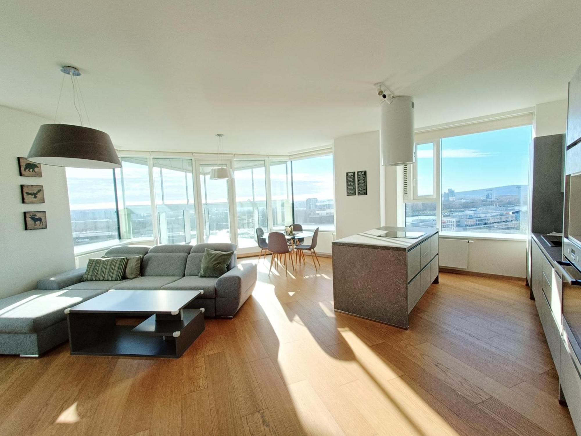 Sag Panorama Apartment 3 Rooms 19Th Floor Great View Free Parking Братислава Екстер'єр фото
