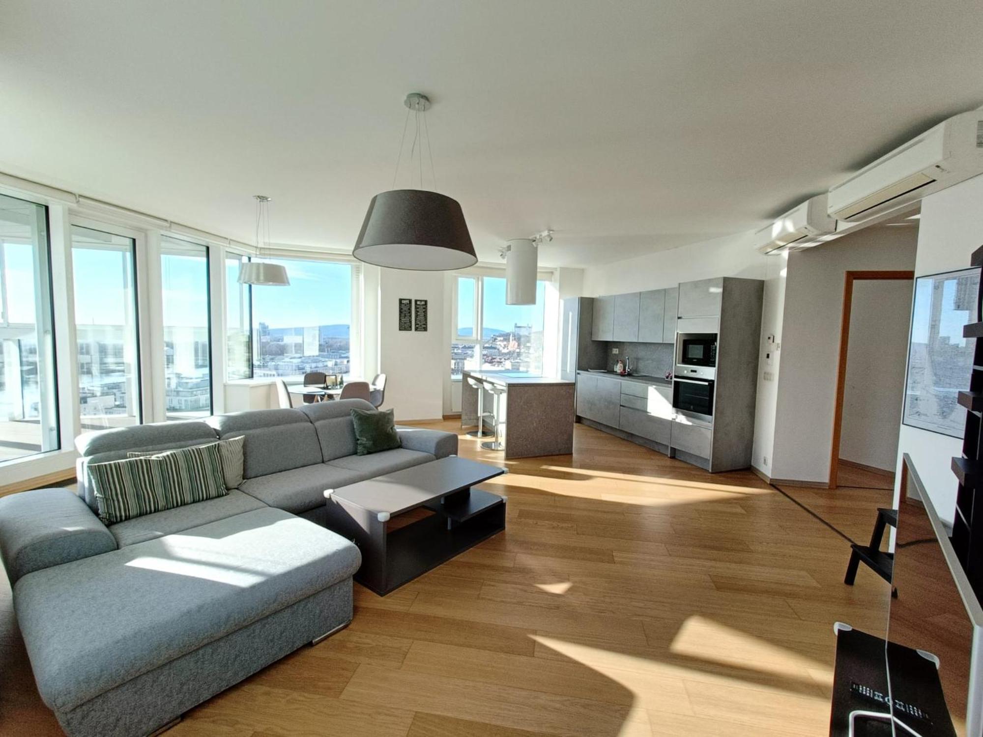 Sag Panorama Apartment 3 Rooms 19Th Floor Great View Free Parking Братислава Екстер'єр фото